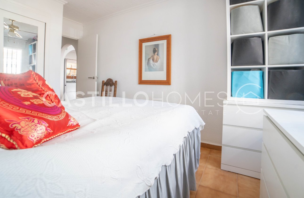 Resale - Townhouse - Torrevieja - Aguas Nuevas