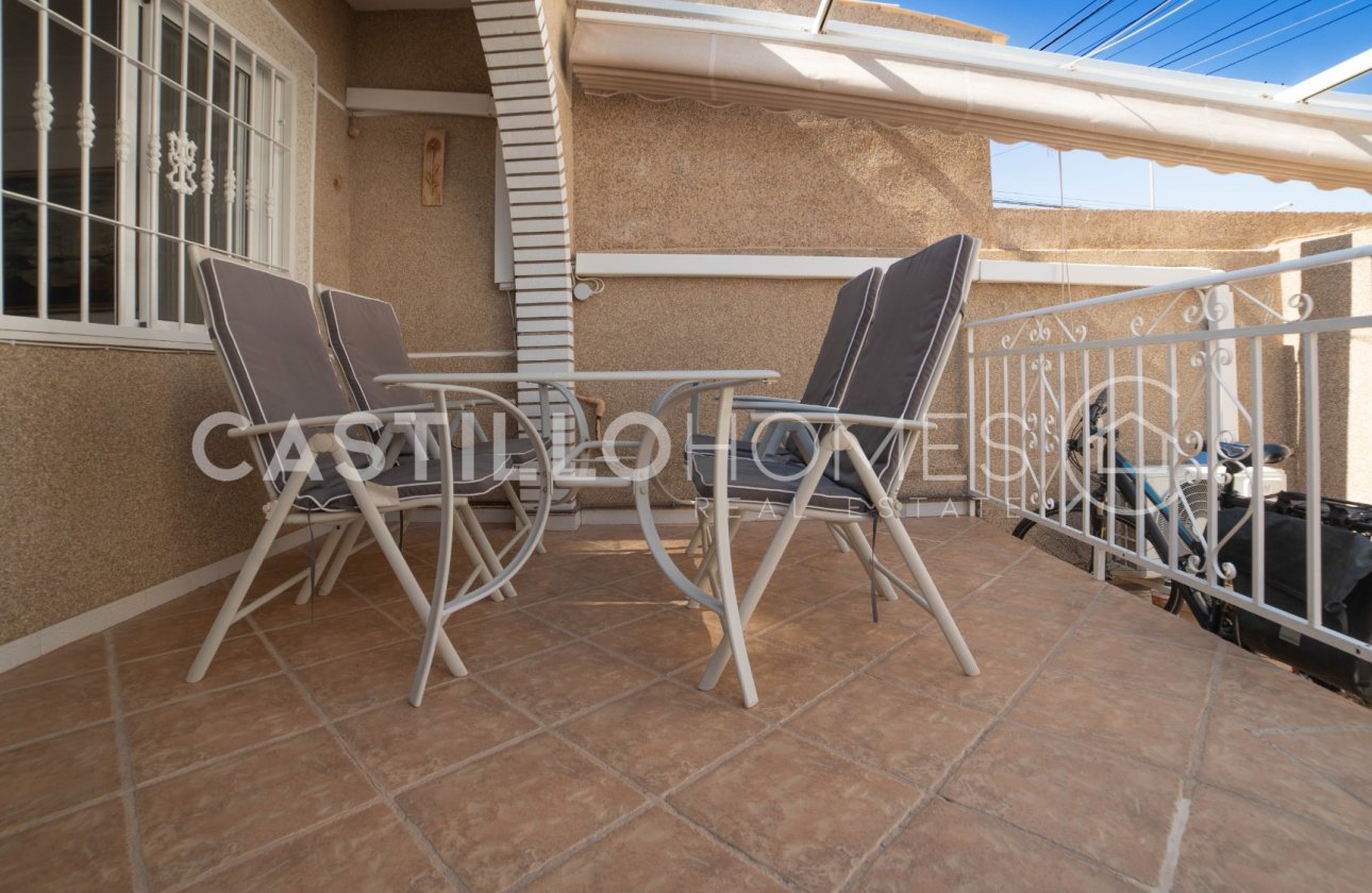 Resale - Townhouse - Torrevieja - Aguas Nuevas