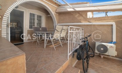 Resale - Townhouse - Torrevieja - Aguas Nuevas