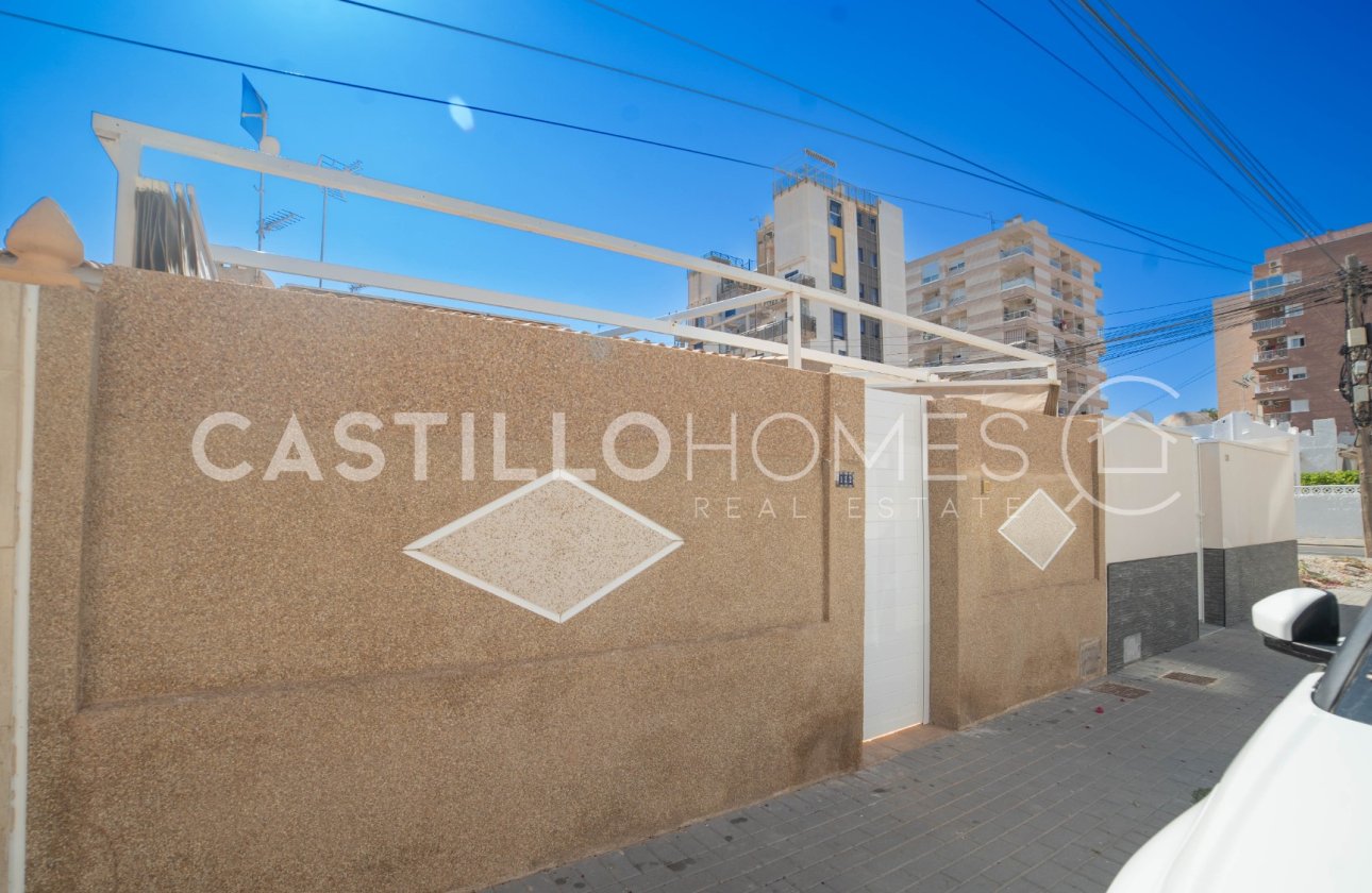 Resale - Townhouse - Torrevieja - Aguas Nuevas