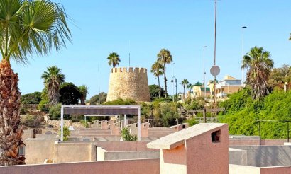 Resale - Apartment / flat - Torrevieja - Torrelamata - La Mata