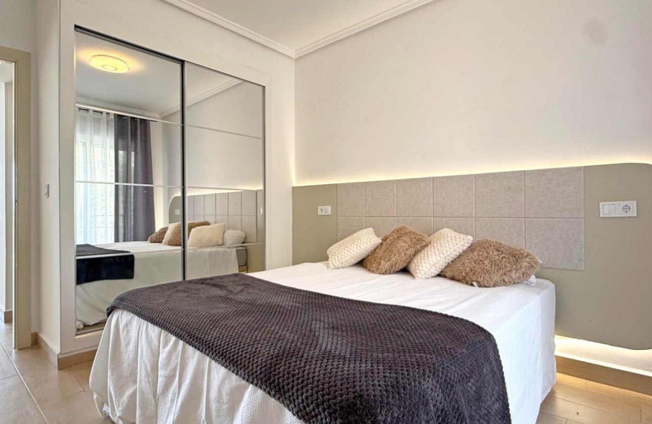Resale - Apartment / flat - Torrevieja - Torrelamata - La Mata