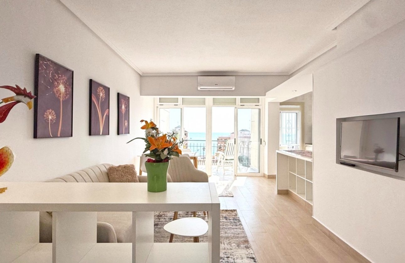 Resale - Apartment / flat - Torrevieja - Torrelamata - La Mata