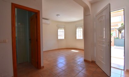 Reventa - Villa - Orihuela Costa - Playa Flamenca
