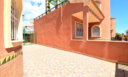 Reventa - Villa - Orihuela Costa - Playa Flamenca