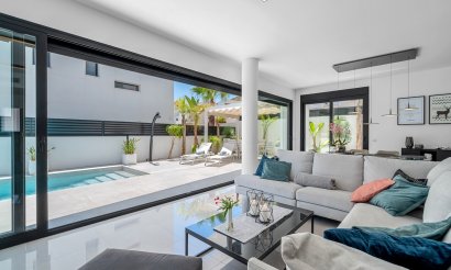 Resale - Villa - Guardamar del Segura