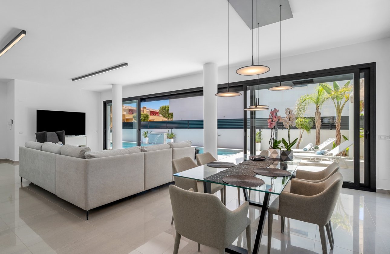 Resale - Villa - Guardamar del Segura
