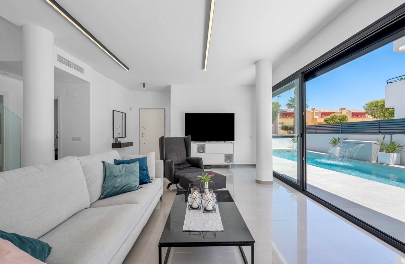 Resale - Villa - Guardamar del Segura