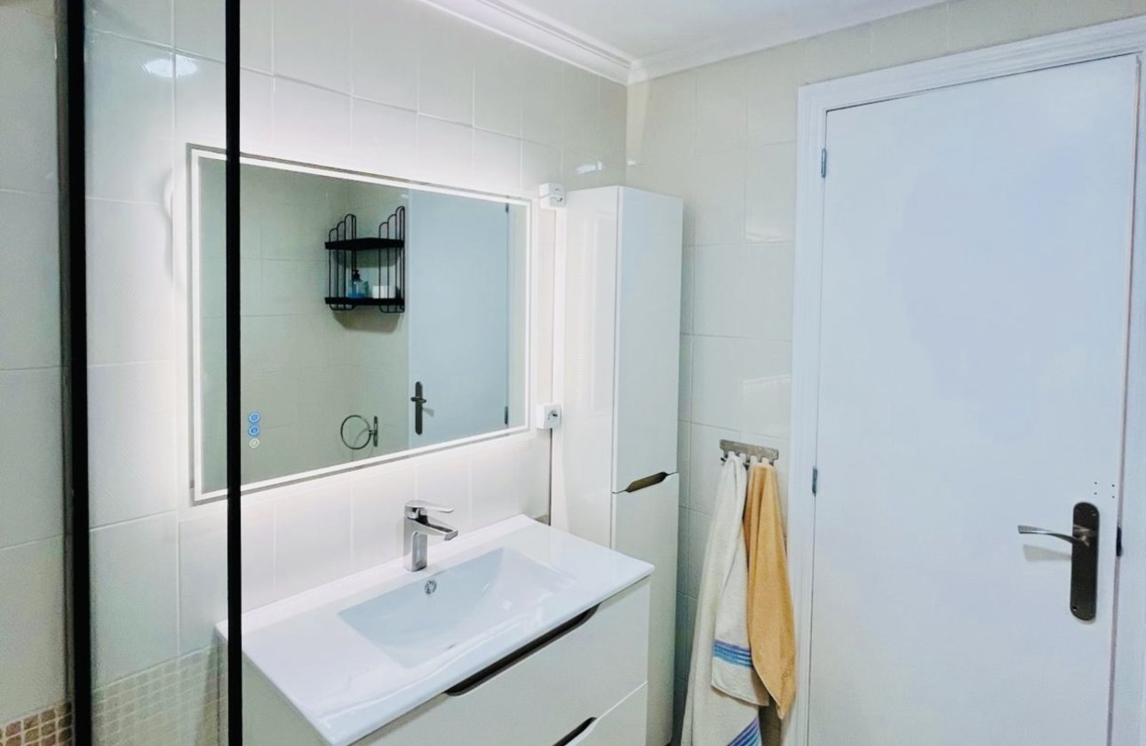 Resale - Apartment / flat - Torrevieja