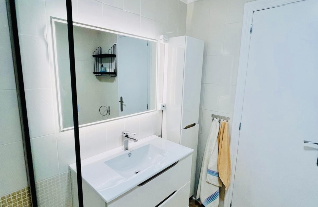 Resale - Apartment / flat - Torrevieja