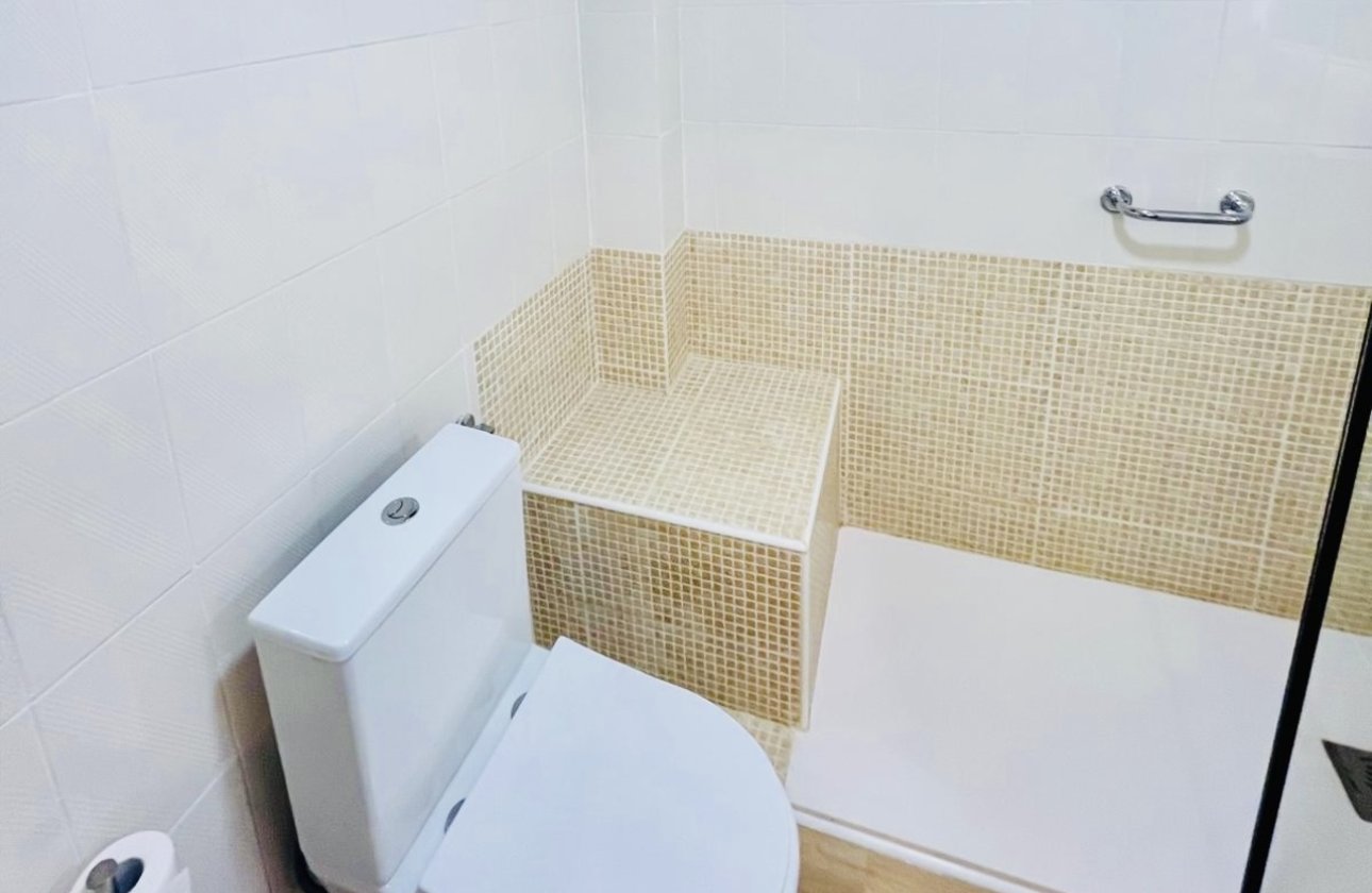 Resale - Apartment / flat - Torrevieja