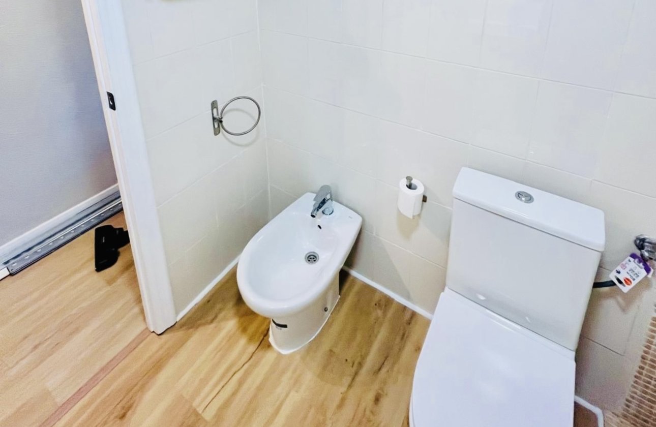 Resale - Apartment / flat - Torrevieja