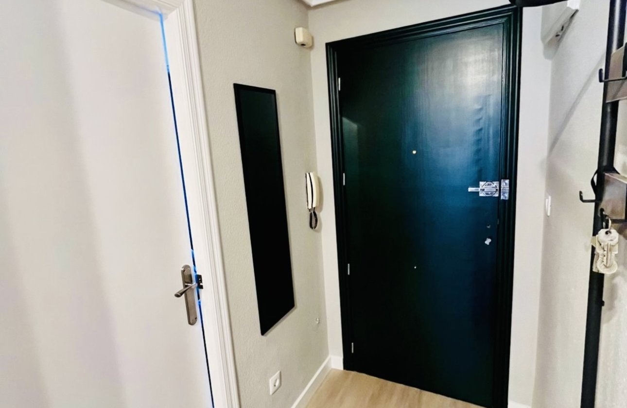 Resale - Apartment / flat - Torrevieja