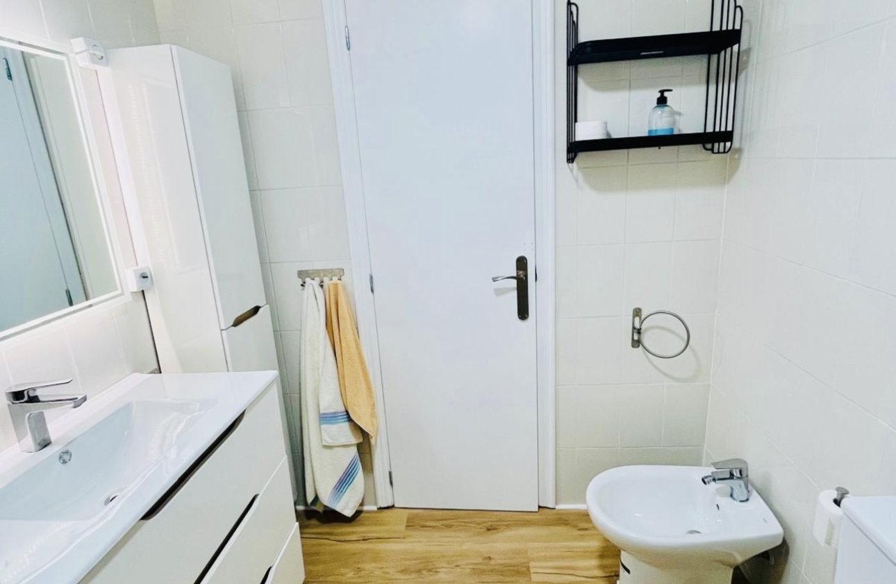 Resale - Apartment / flat - Torrevieja