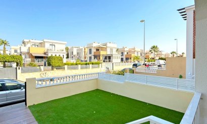 Resale - Apartment / flat - Orihuela Costa - La Zenia