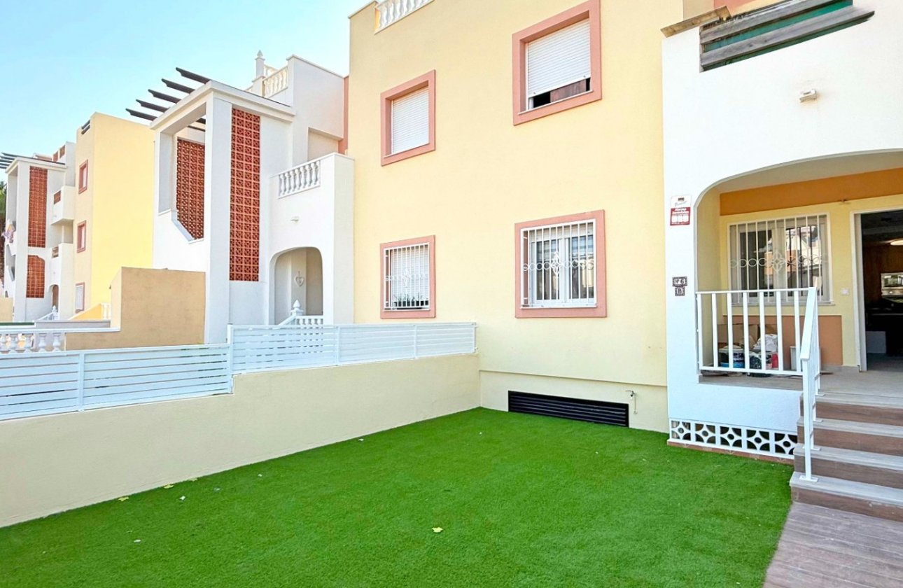 Resale - Apartment / flat - Orihuela Costa - La Zenia
