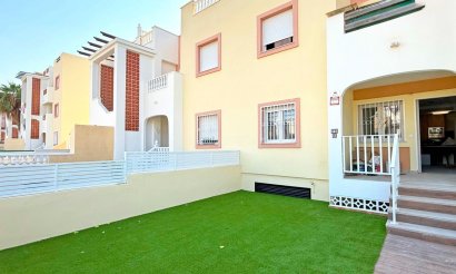 Resale - Apartment / flat - Orihuela Costa - La Zenia