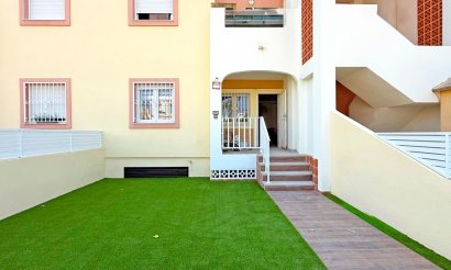 Resale - Apartment / flat - Orihuela Costa - La Zenia