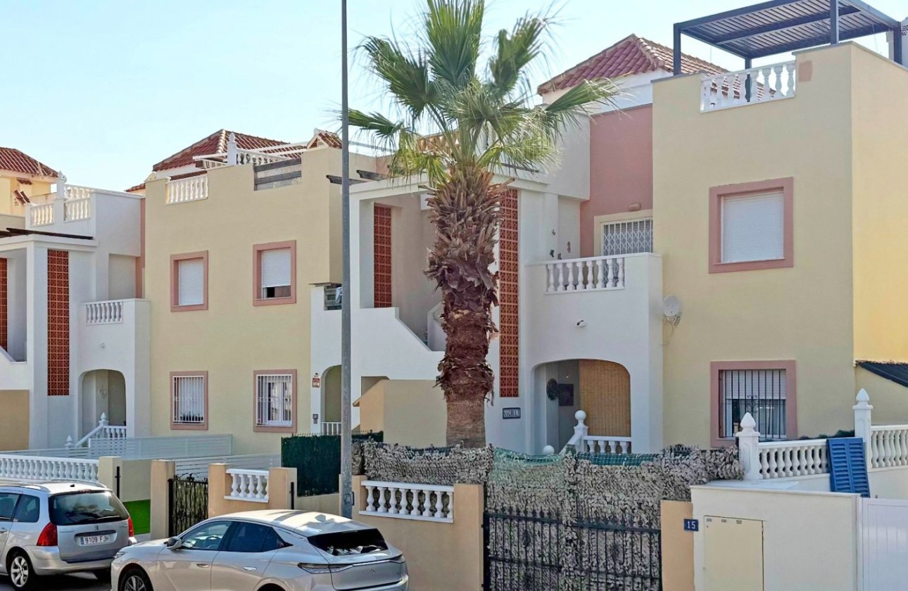 Resale - Apartment / flat - Orihuela Costa - La Zenia