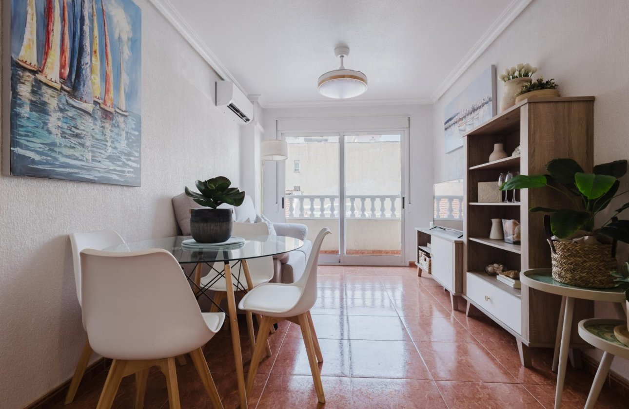 Reventa - Apartamento / piso - Torrevieja - Centro