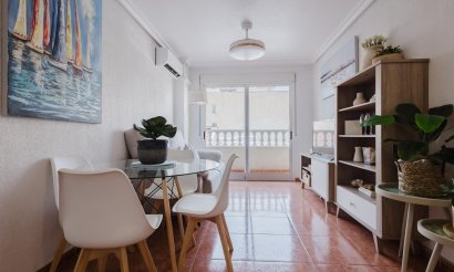 Reventa - Apartamento / piso - Torrevieja - Centro