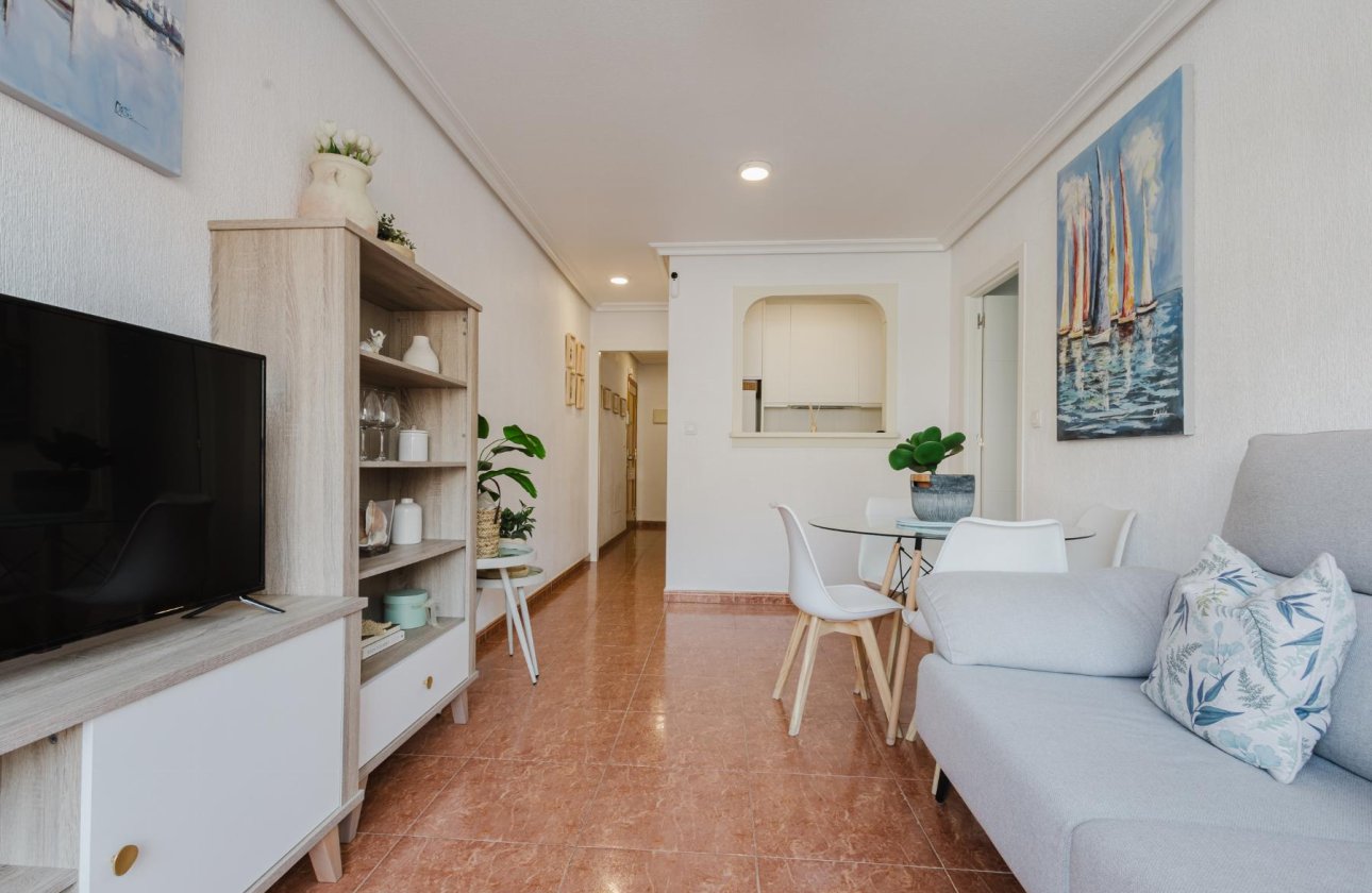Reventa - Apartamento / piso - Torrevieja - Centro