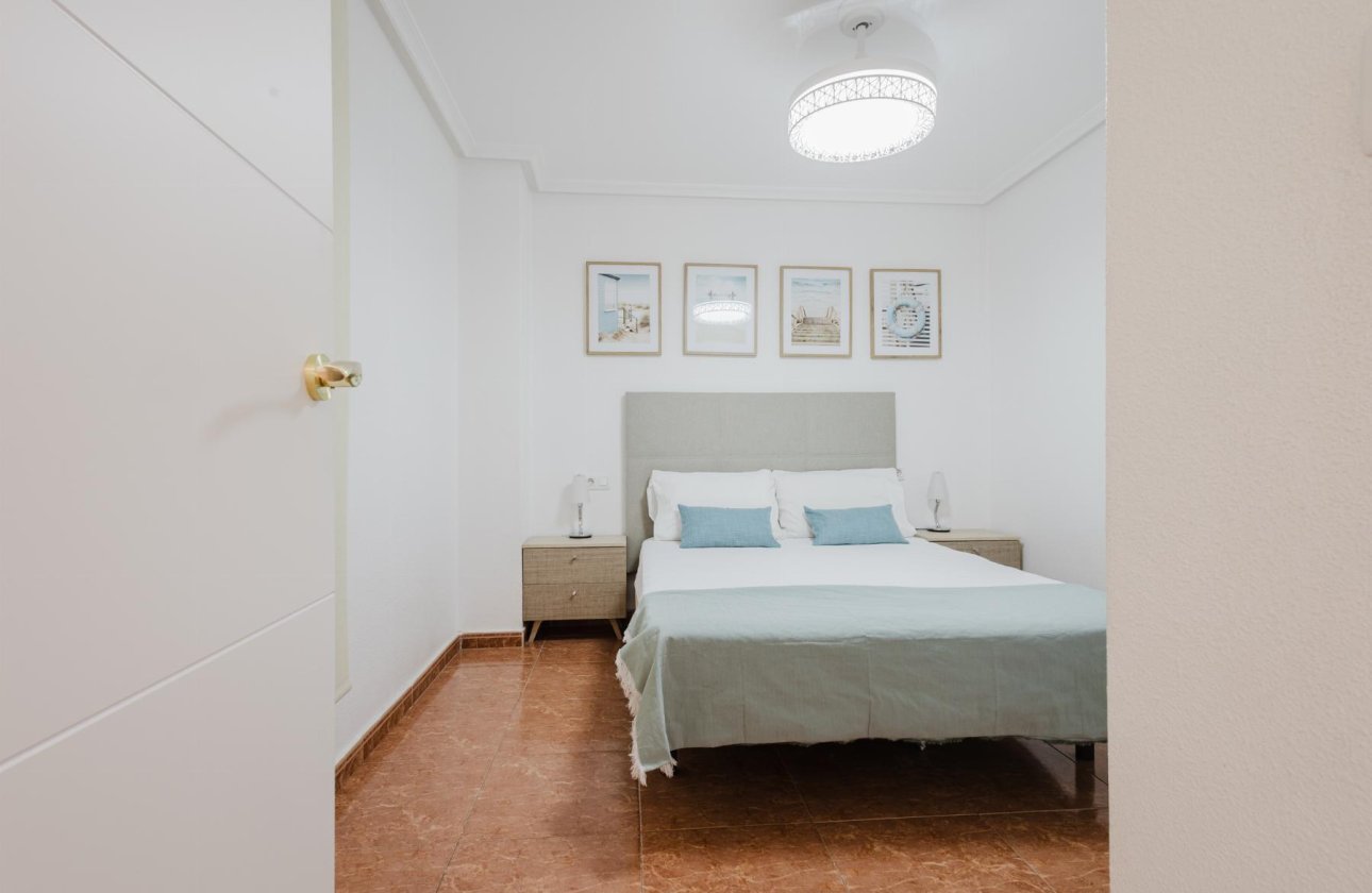 Reventa - Apartamento / piso - Torrevieja - Centro