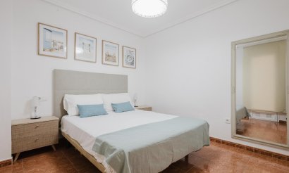 Reventa - Apartamento / piso - Torrevieja - Centro