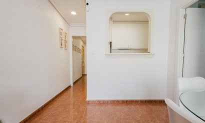 Reventa - Apartamento / piso - Torrevieja - Centro
