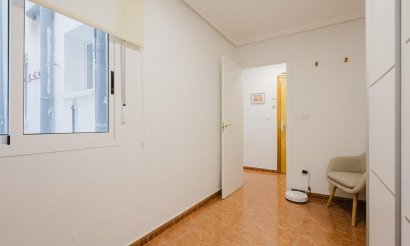 Reventa - Apartamento / piso - Torrevieja - Centro
