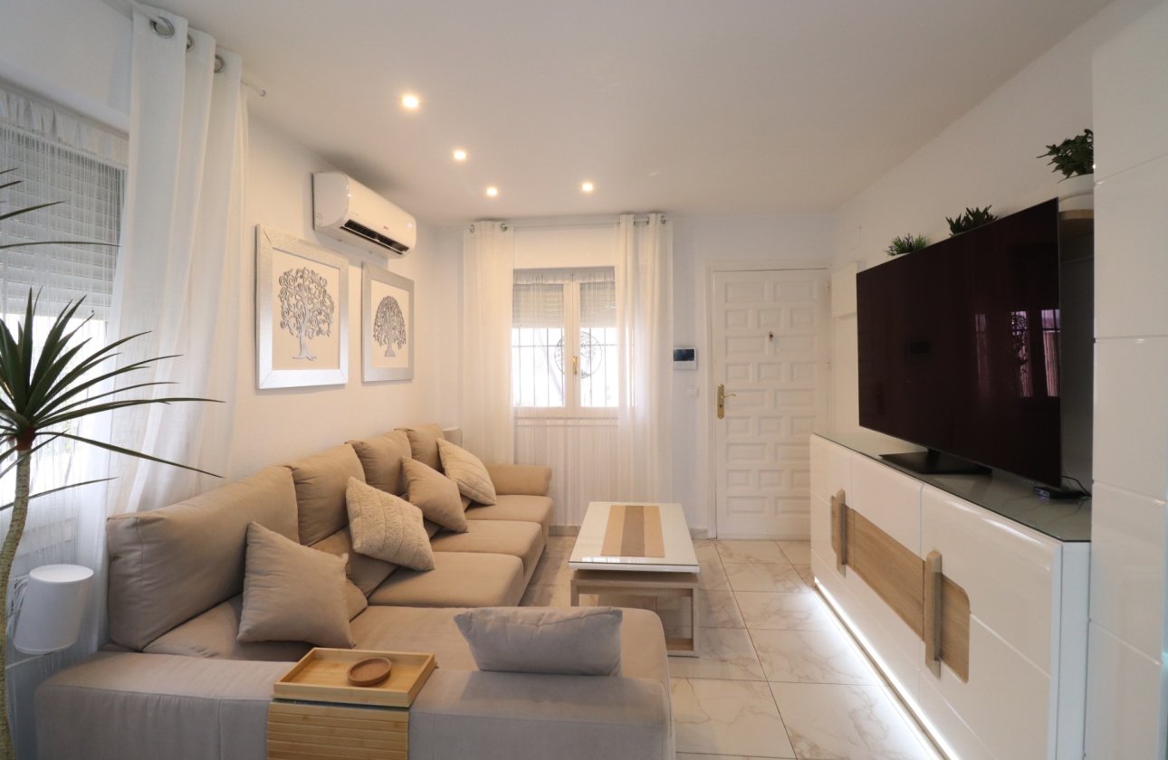 Reventa - Villa - Orihuela Costa - La Florida