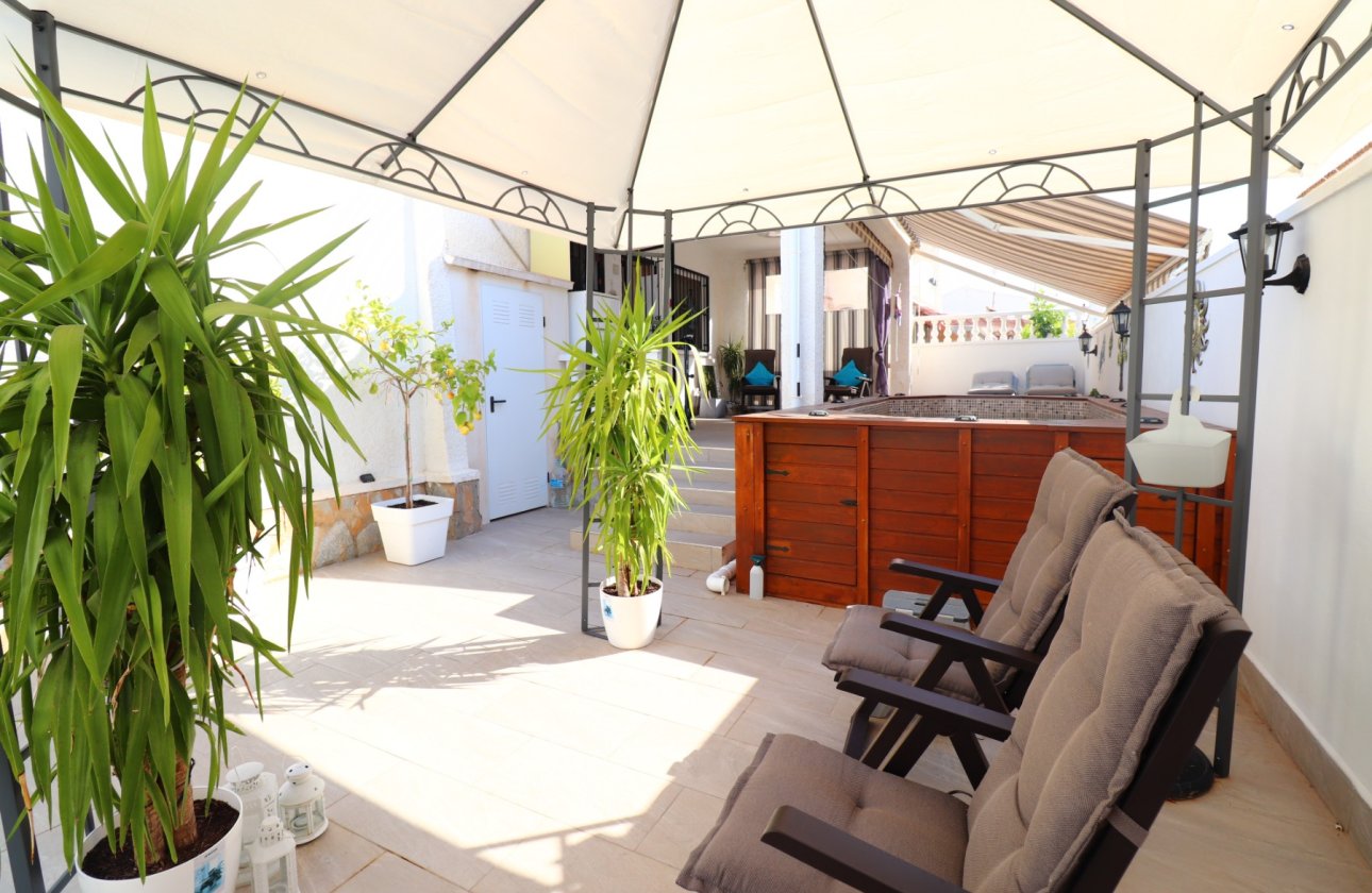 Reventa - Villa - Orihuela Costa - La Florida