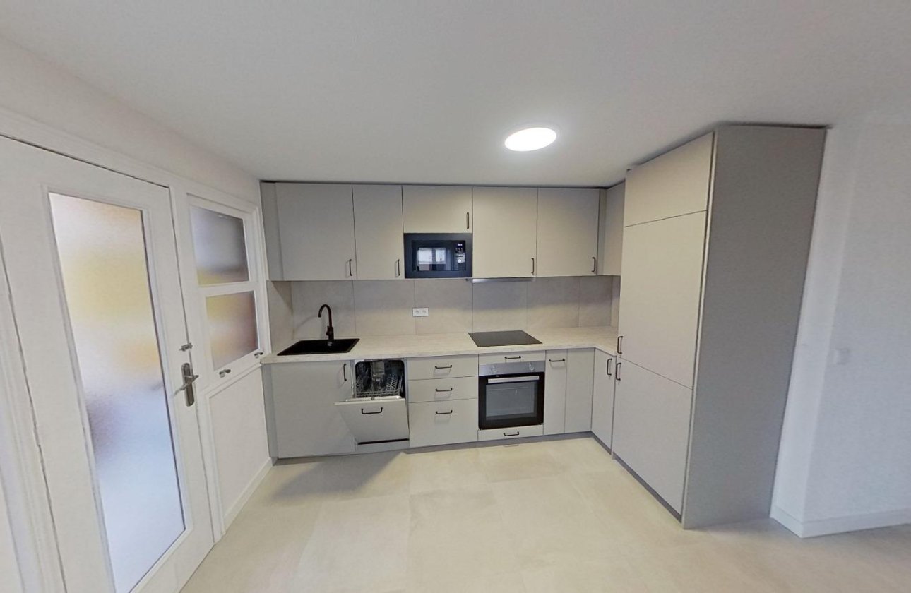 Reventa - Apartamento / piso - Torrevieja - Playa del Acequión