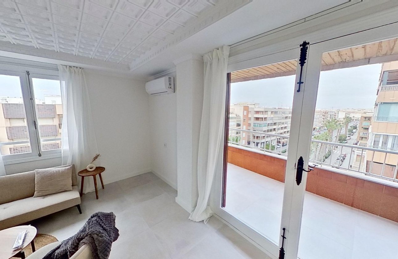 Reventa - Apartamento / piso - Torrevieja - Playa del Acequión