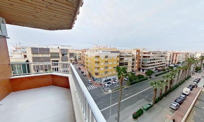 Reventa - Apartamento / piso - Torrevieja - Playa del Acequión
