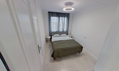 Reventa - Apartamento / piso - Torrevieja - Playa del Acequión