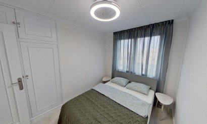 Reventa - Apartamento / piso - Torrevieja - Playa del Acequión