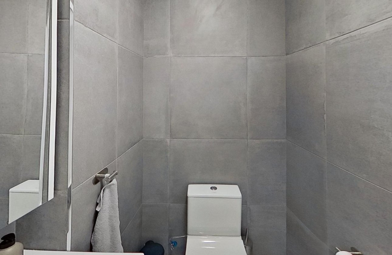 Reventa - Apartamento / piso - Torrevieja - Playa del Acequión
