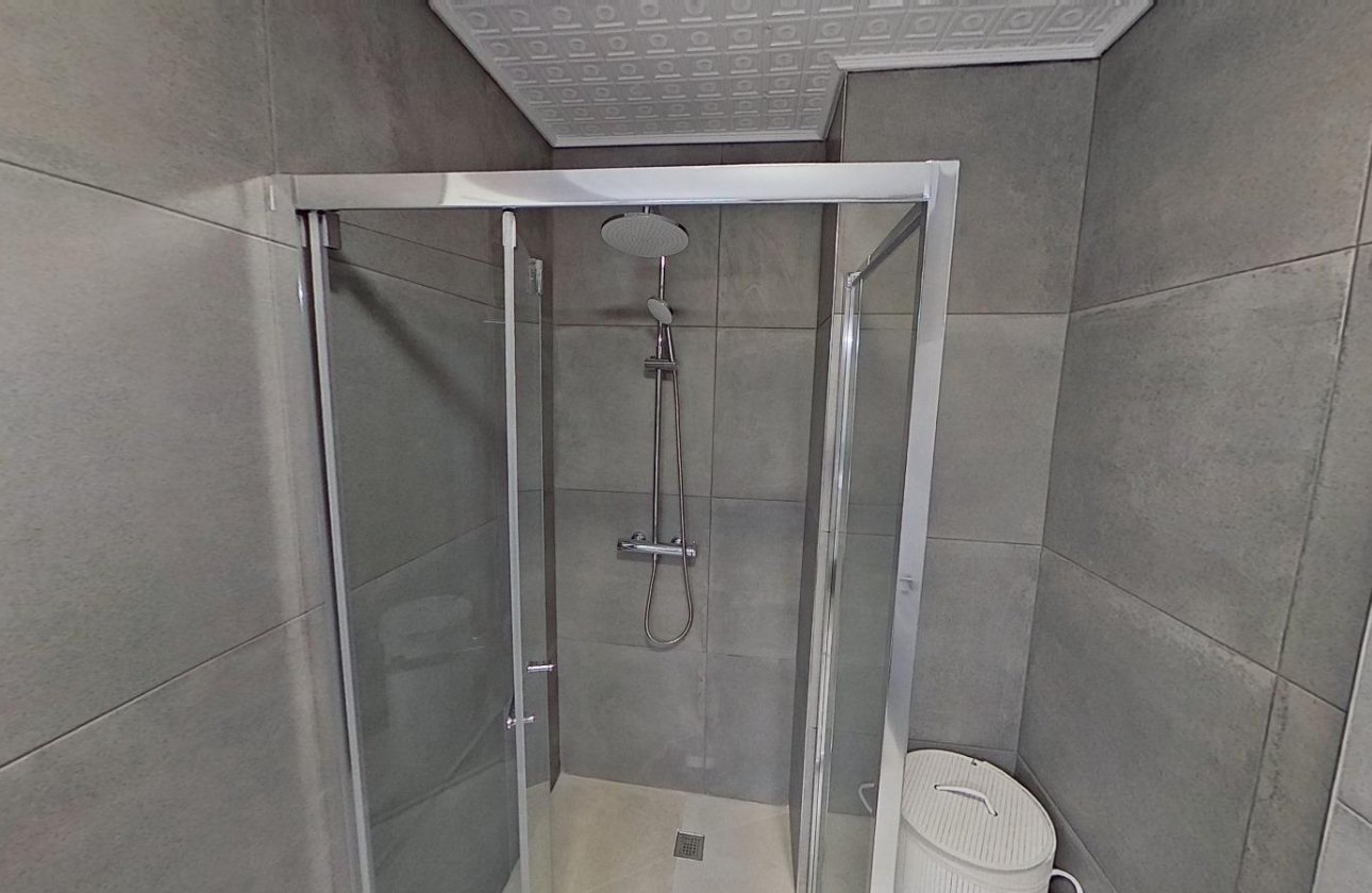 Reventa - Apartamento / piso - Torrevieja - Playa del Acequión