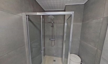 Reventa - Apartamento / piso - Torrevieja - Playa del Acequión