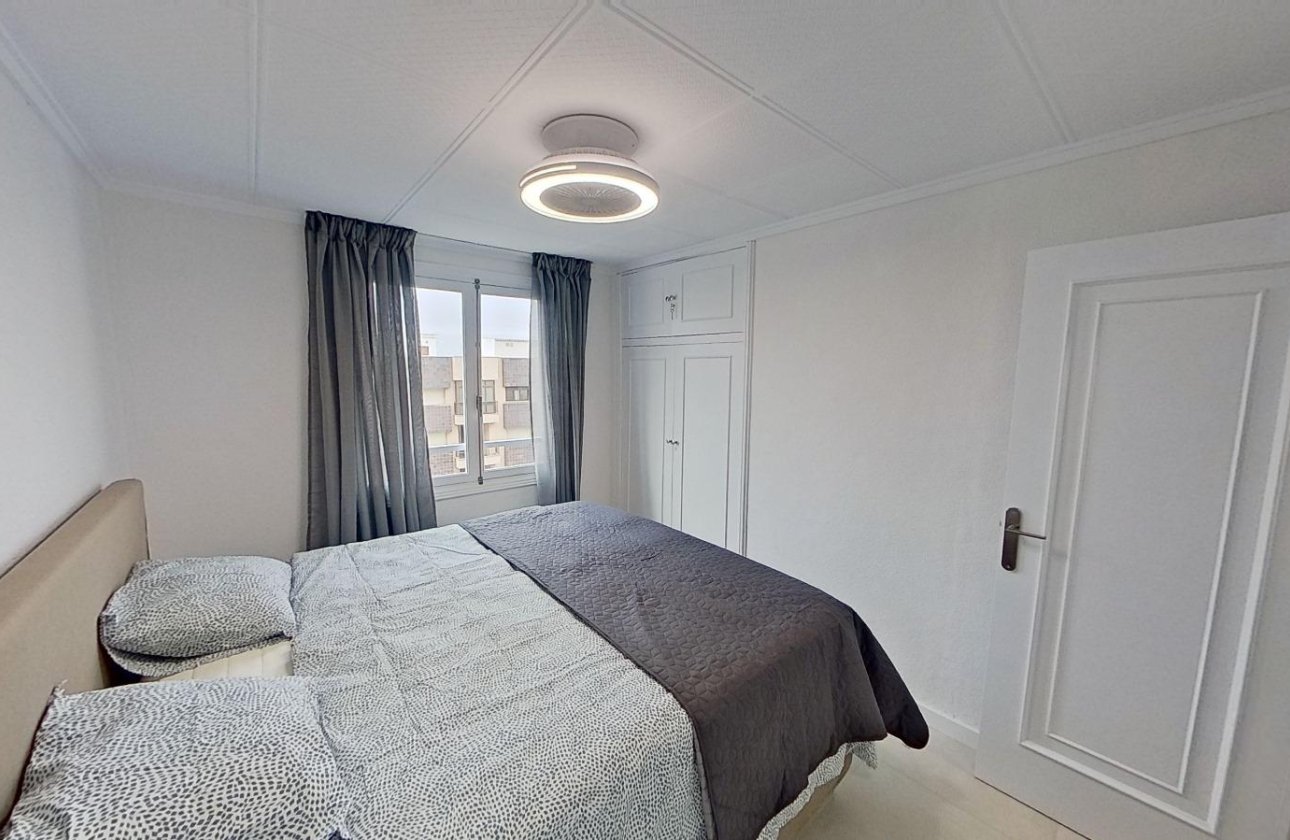 Reventa - Apartamento / piso - Torrevieja - Playa del Acequión