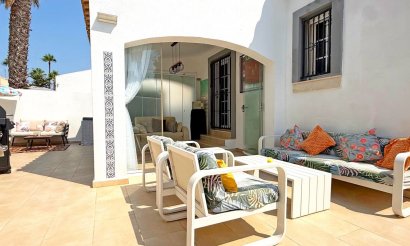 Revente - Villa - Orihuela Costa - Villamartín