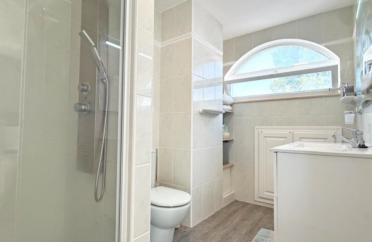Revente - Villa - Orihuela Costa - Villamartín