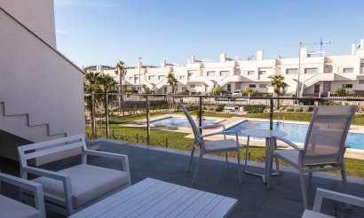 Obra nueva - Bungalow - Orihuela Costa - Vistabella Golf