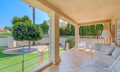 Resale - Villa - Benissa