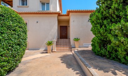Resale - Villa - Benissa