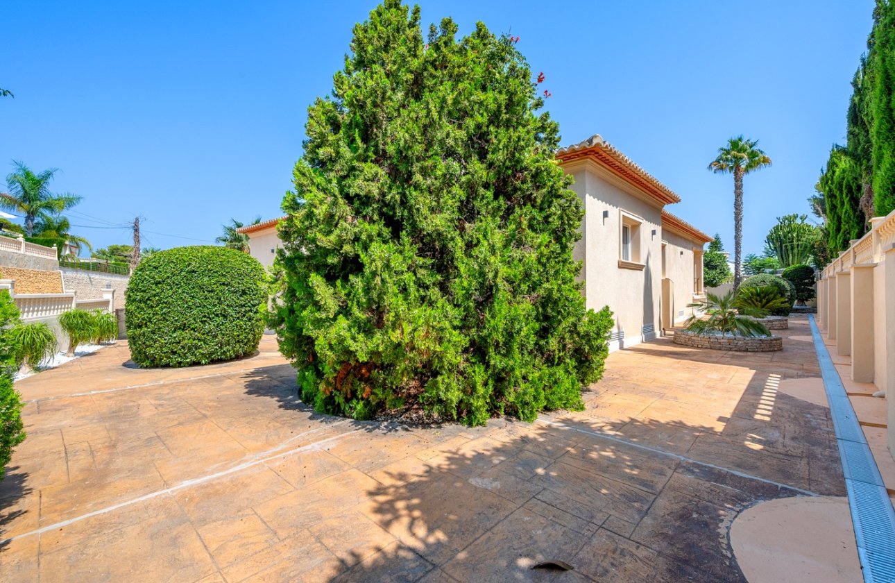 Resale - Villa - Benissa