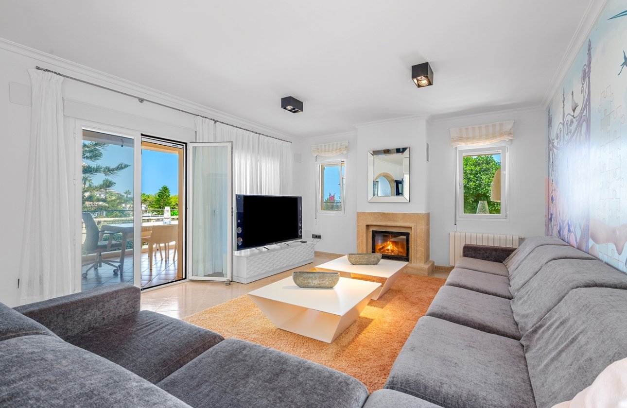 Resale - Villa - Benissa