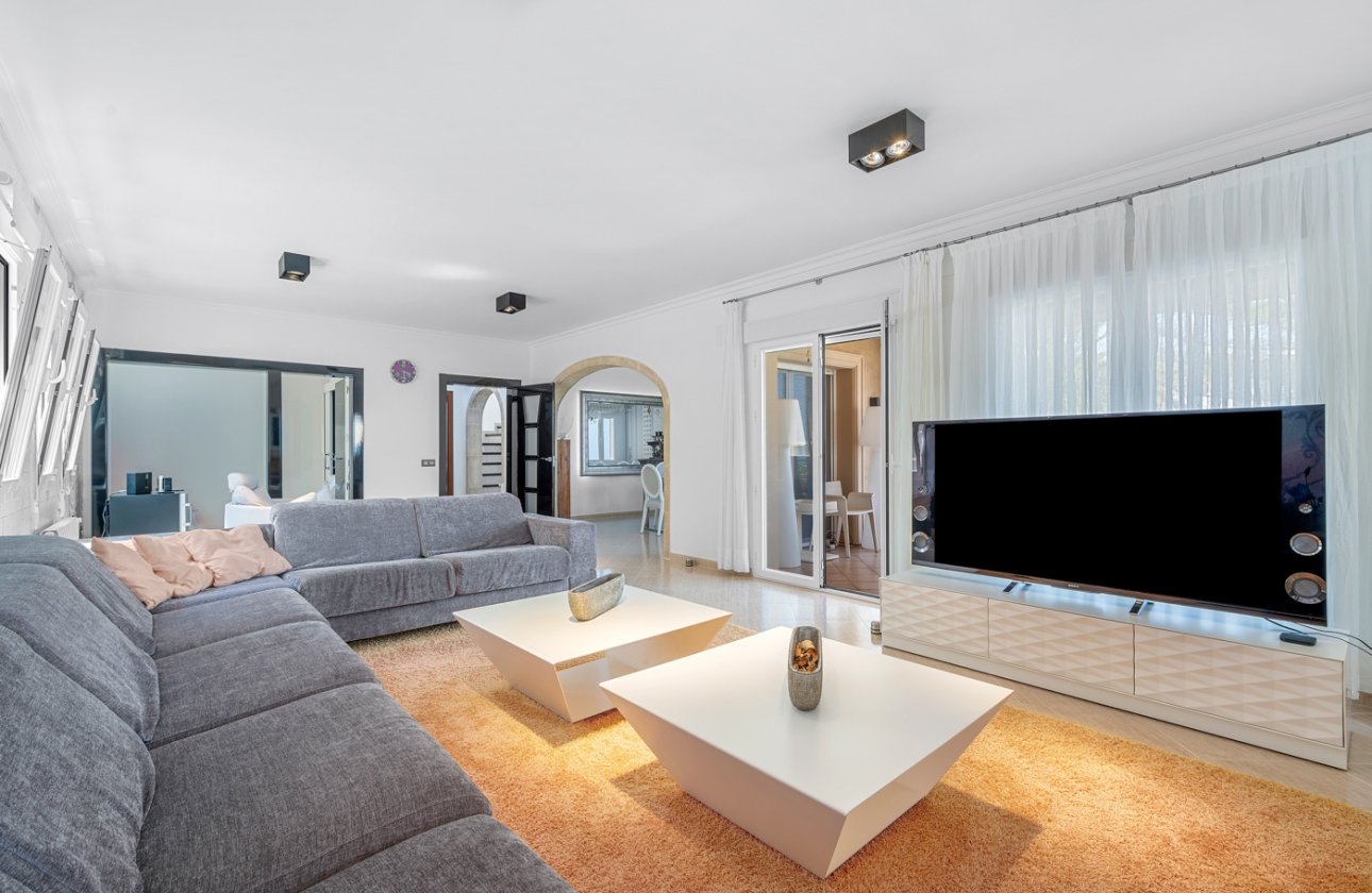 Resale - Villa - Benissa