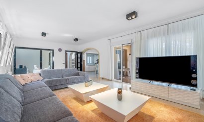 Resale - Villa - Benissa